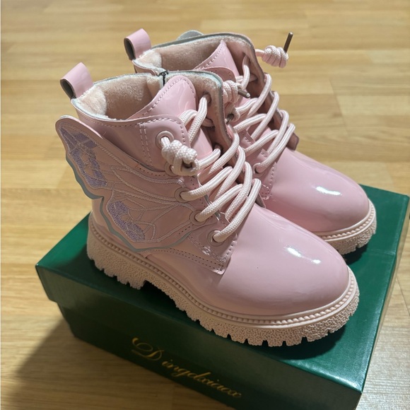 Dingdoucex Other - New “Dingdoucex” pink booties with plush interior size 10 with box